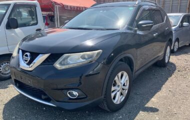 Nissan X-Trail DBA-NT32 2014
